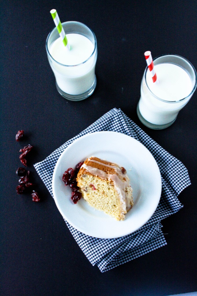 both straws black back and napkin