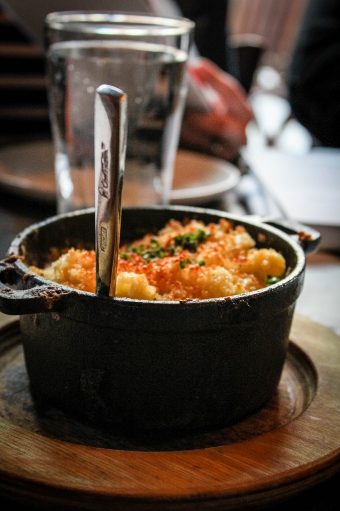 plank mac and cheese