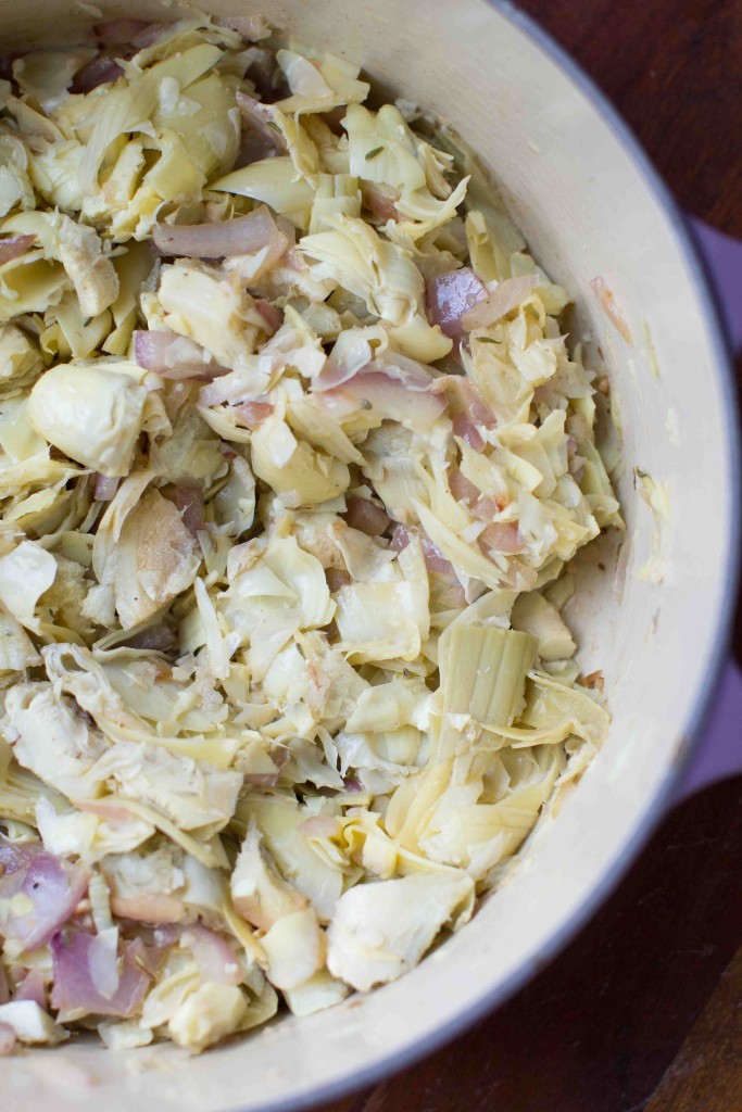 Artichoke Dip artichokes || bakesinslippers.com