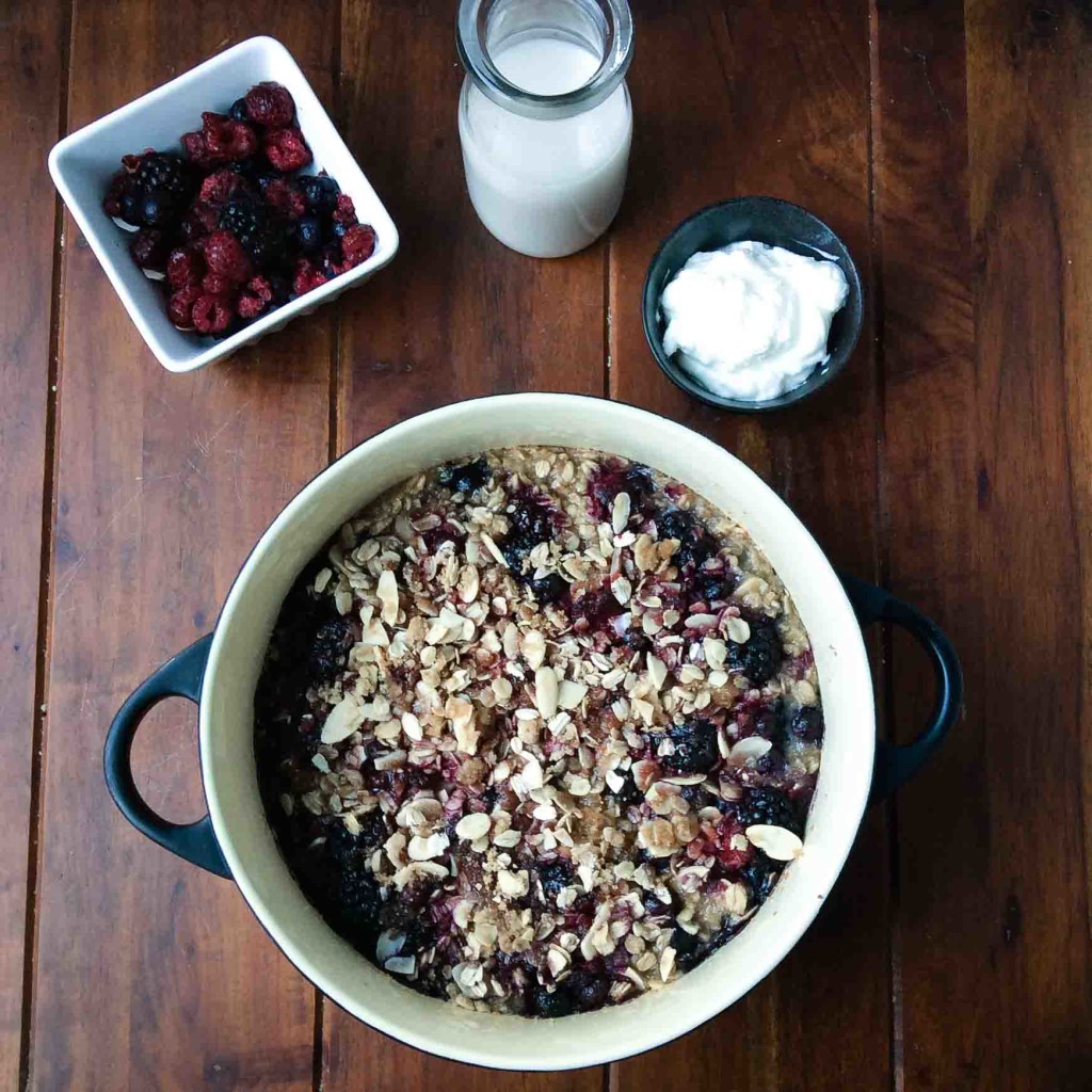 Mixed Berry Oatmeal Bake (above) || bakesinslippers.com
